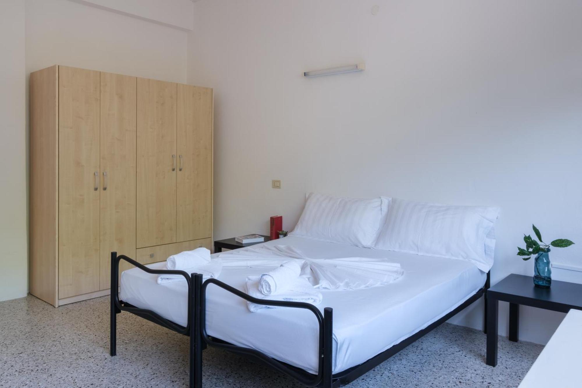 Meet Hostel แชร์เวีย ภายนอก รูปภาพ