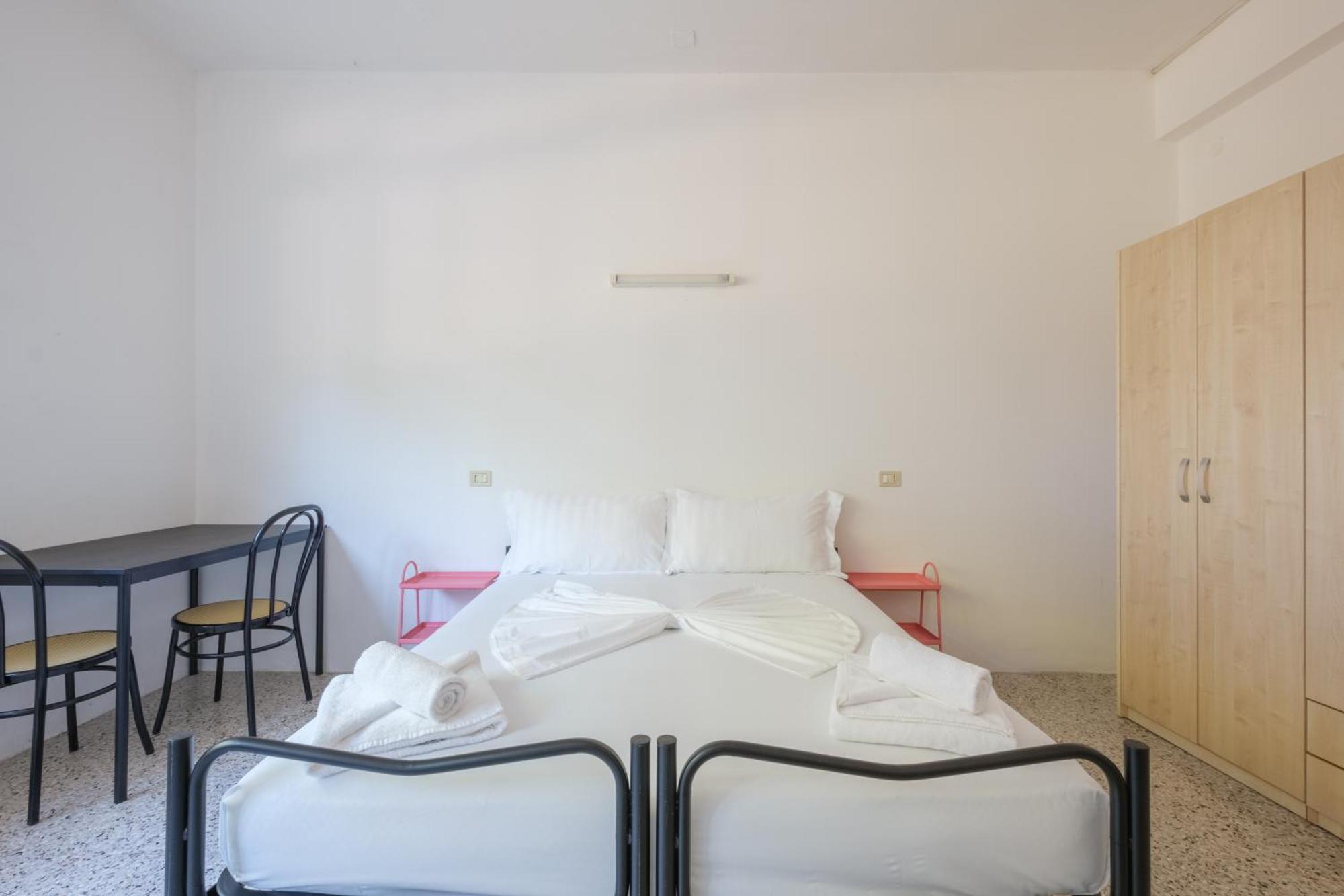 Meet Hostel แชร์เวีย ภายนอก รูปภาพ